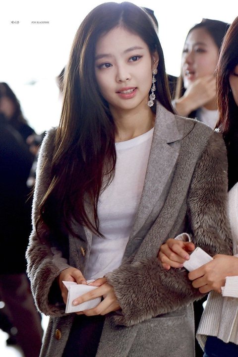 blackpink jennie airport outfit